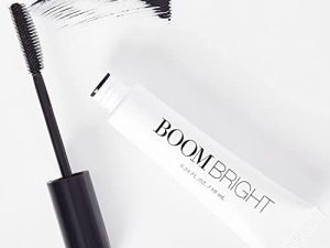 فقاعة! ماسكارا برايت برو ايج - بوم! بواسطة سيندي جوزيف ماسكارا للنساء الناضجات الأكبر سنًا مع عيون حساسة - ماسكارا لإطالة وتقوية هيبوالرجينيك (أسود)